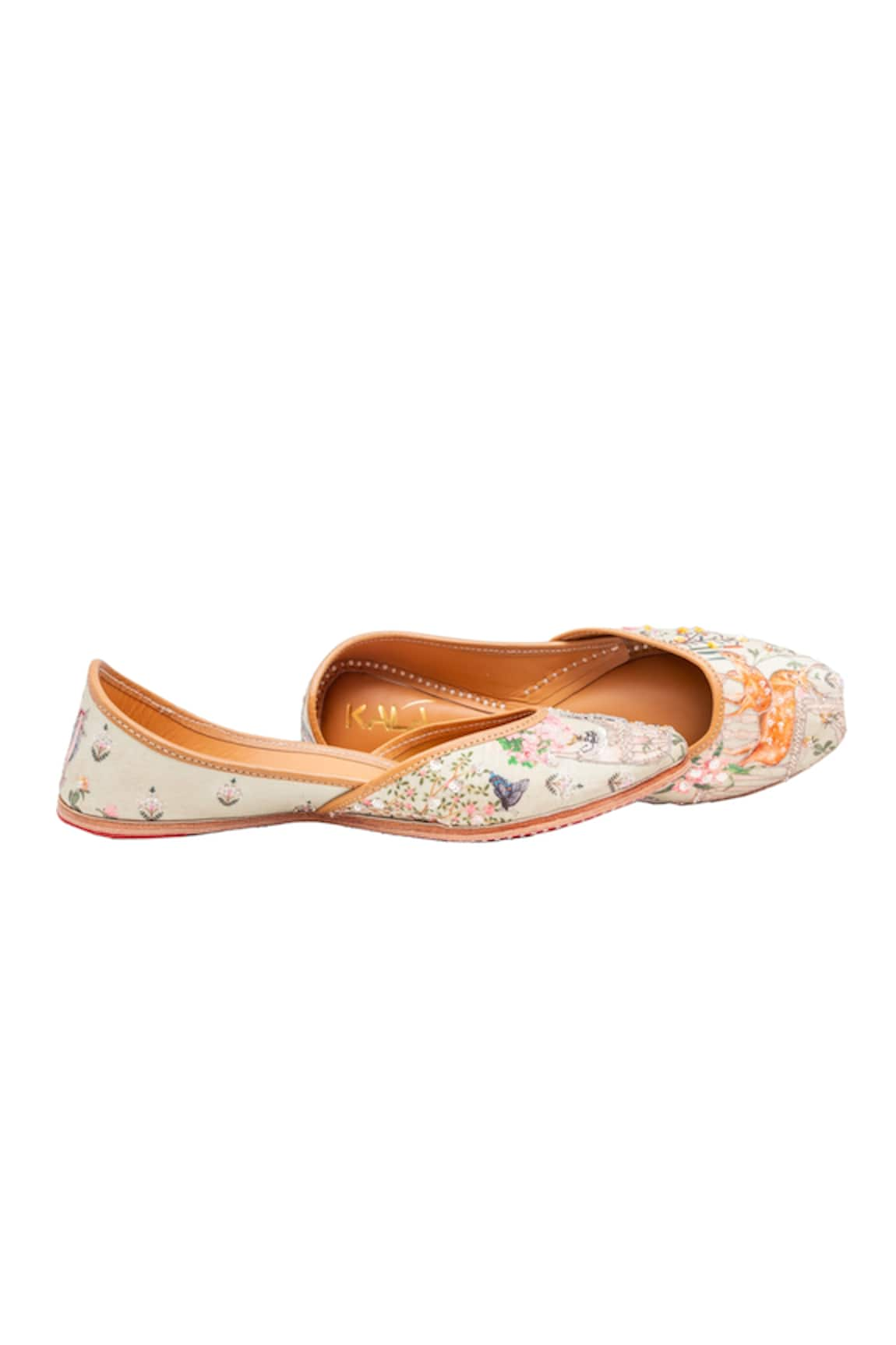 Kala Winding Wilderness Fauna Embroidered Juttis