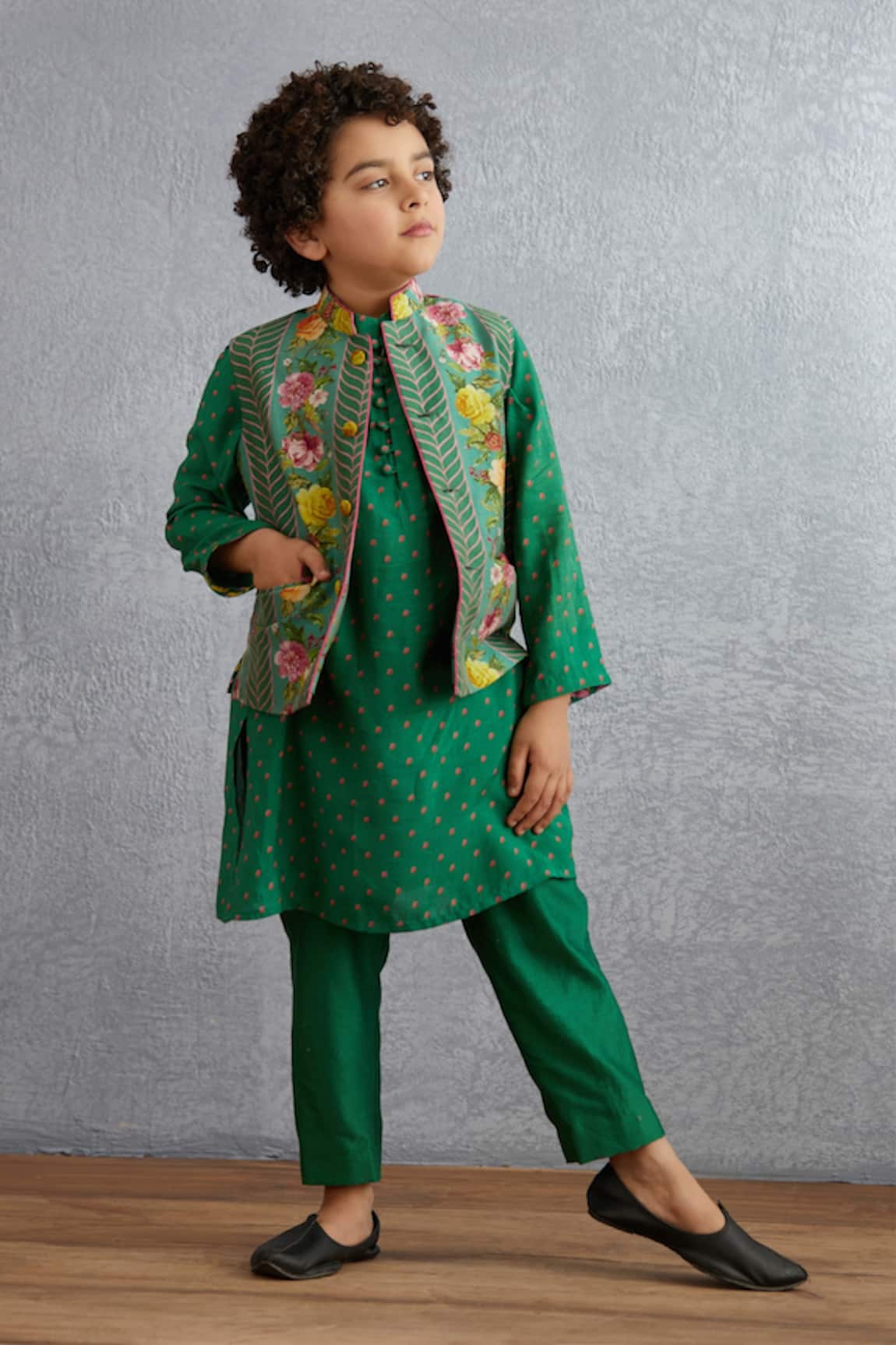 Torani Floral Motif Bundi & Kurta Set 