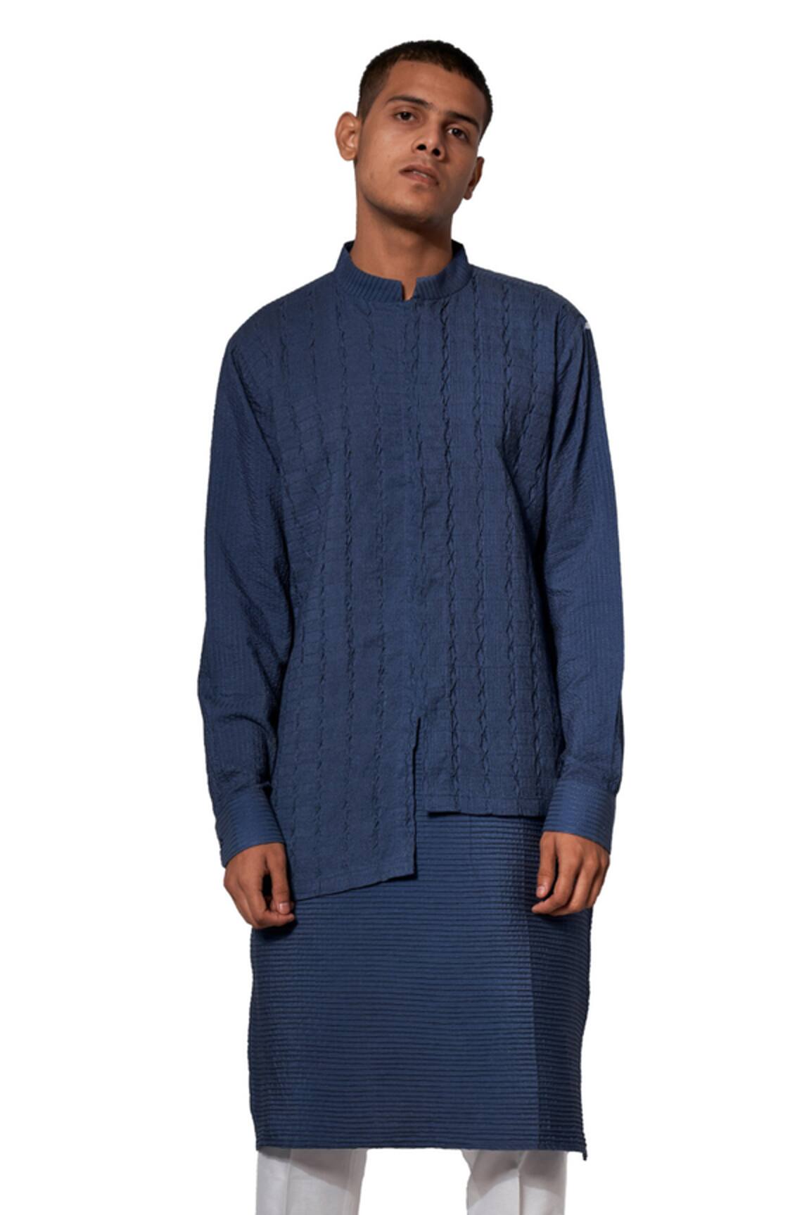 Amaare Pintuck Kurta Set