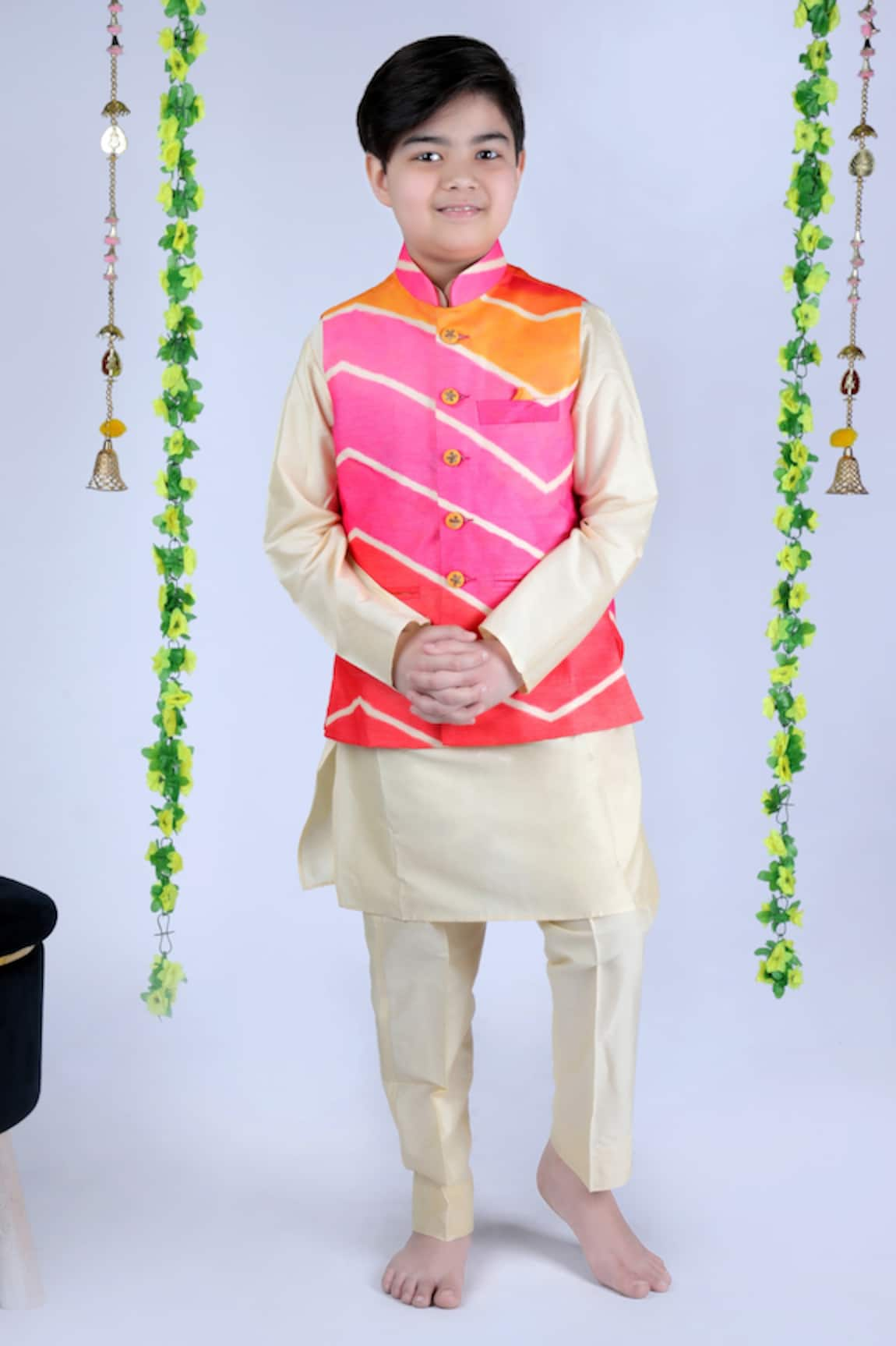 Kids Lane Lehriya Print Bundi & Kurta Set