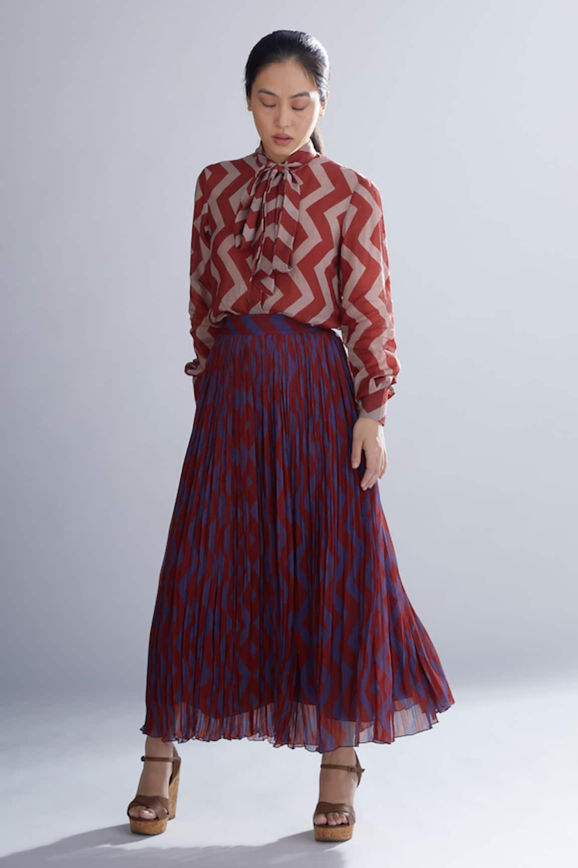 Koai Dabu Print Pleated Skirt