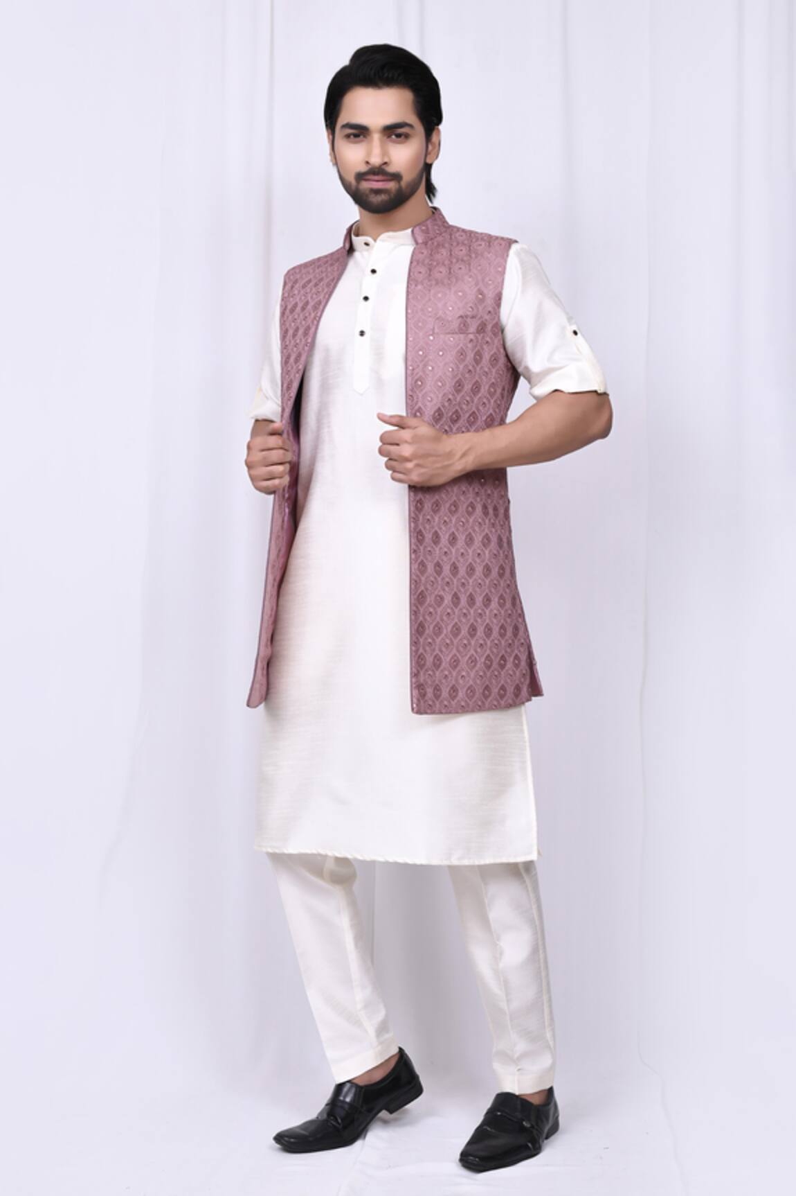 Arihant Rai Sinha Geometric Embroidered Bundi Set 