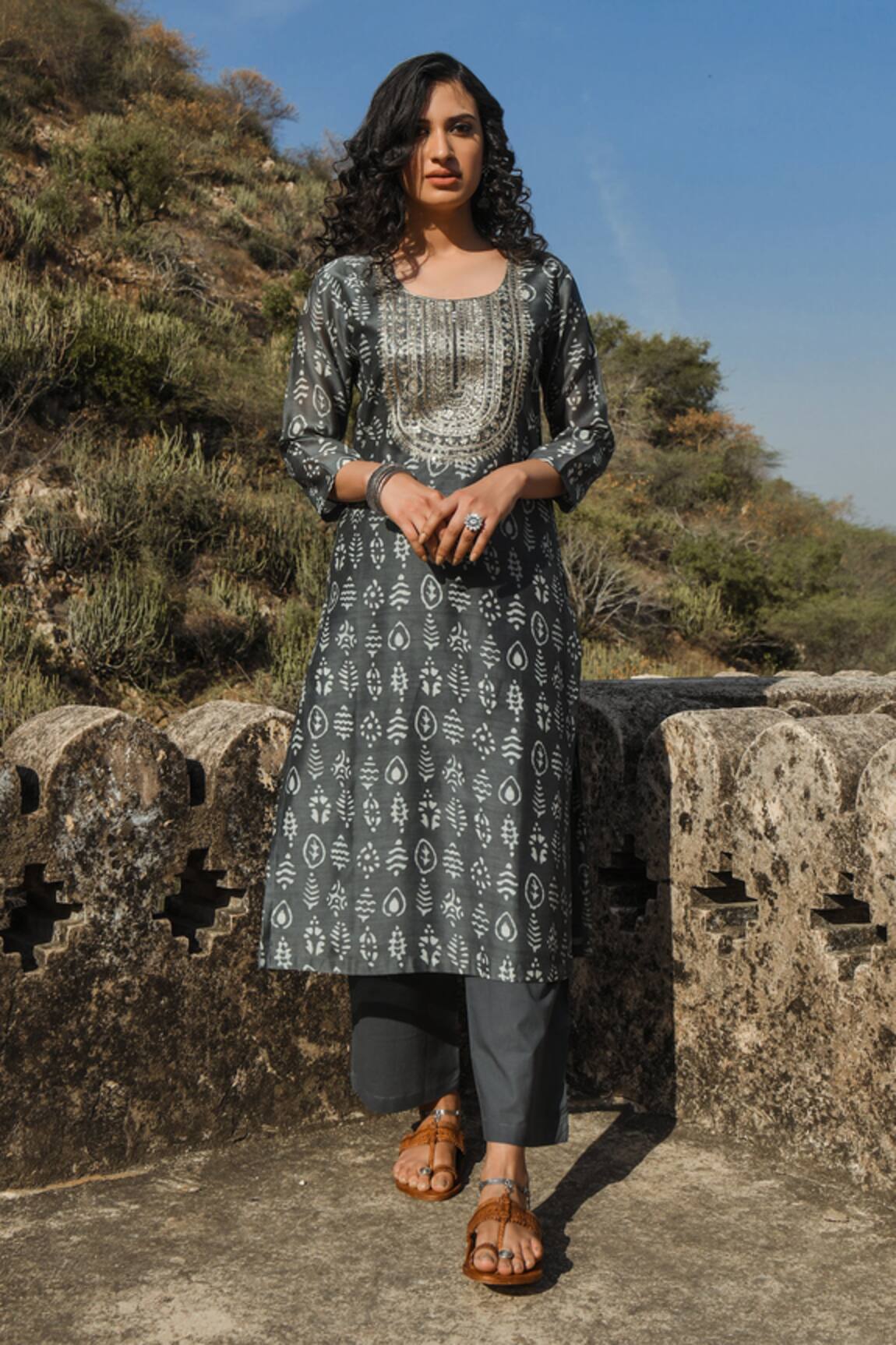 KARAJ JAIPUR Chanderi Kurta Set