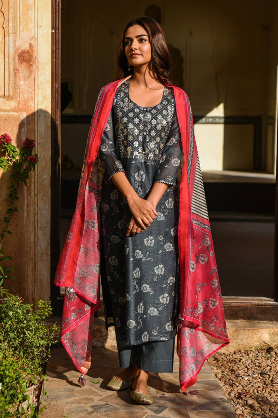 KARAJ JAIPUR Chanderi Gota Work Kurta Set