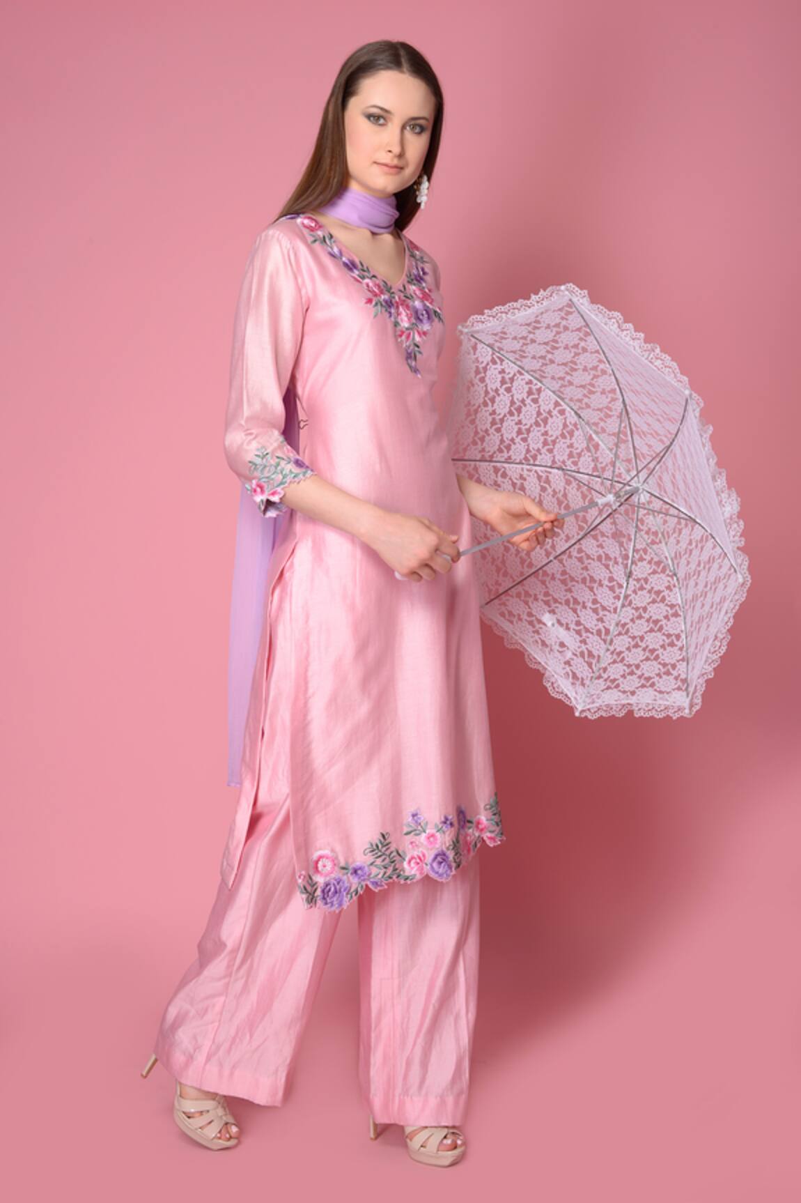 Surabhi Arya Silk Chanderi Kurta Set 