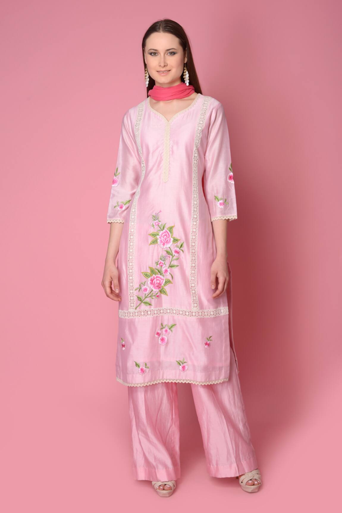 Surabhi Arya Silk Chanderi Kurta Set