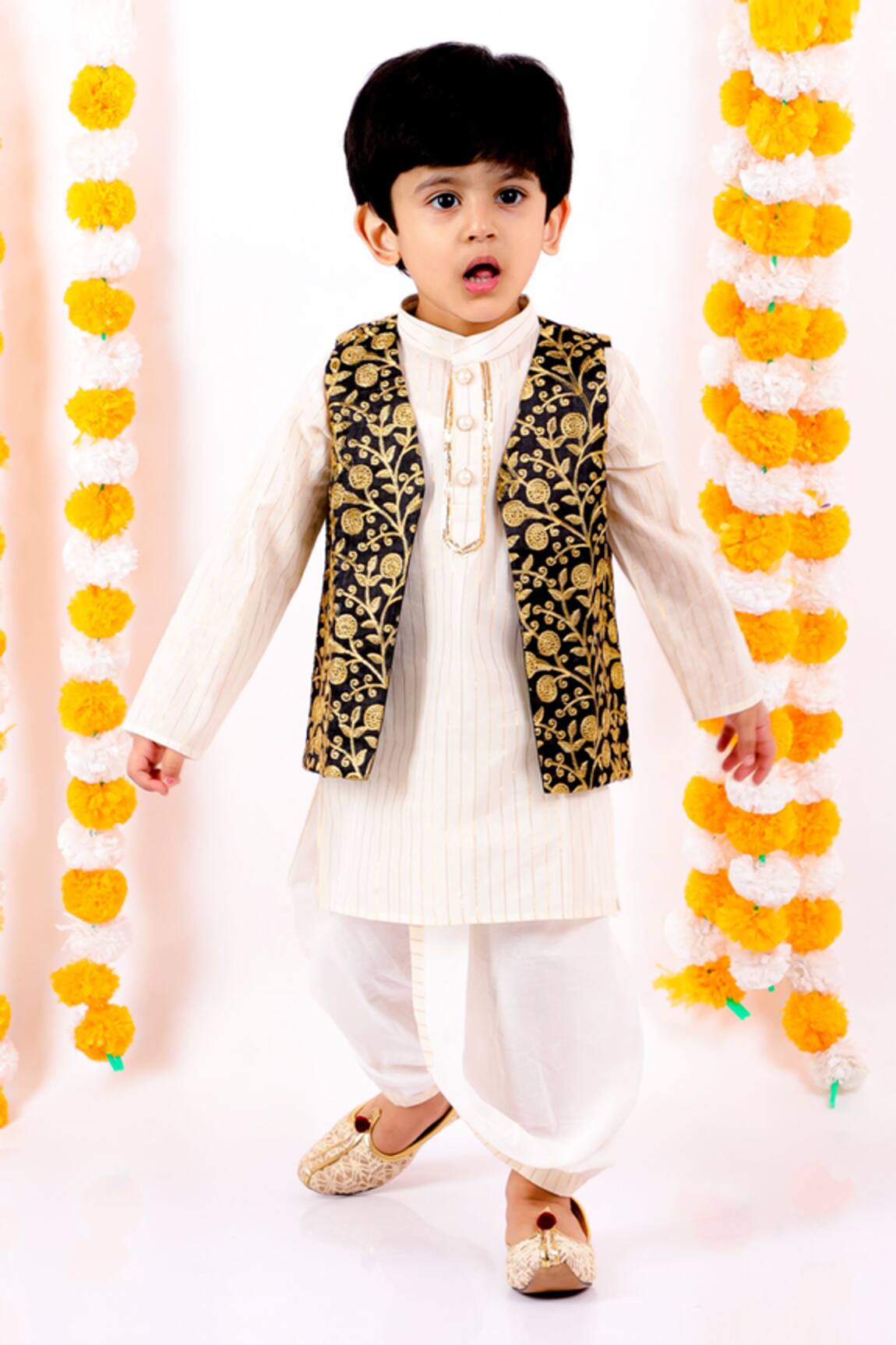 Little Bansi Floral Embroidered Bundi & Kurta Set