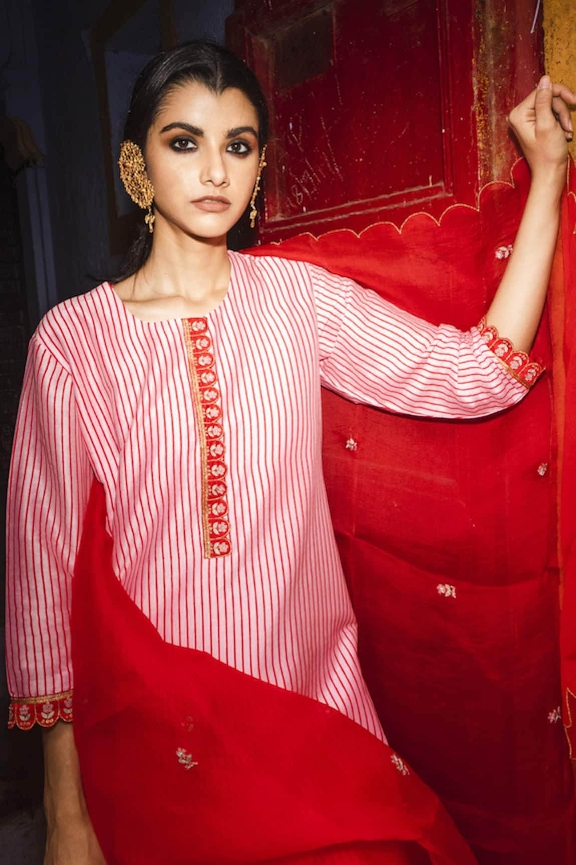 Label Earthen Organza Silk Kurta & Pant Set