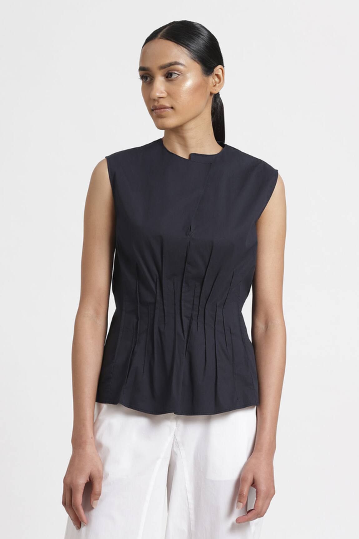 Genes Lecoanet Hemant Notched Neckline Top 