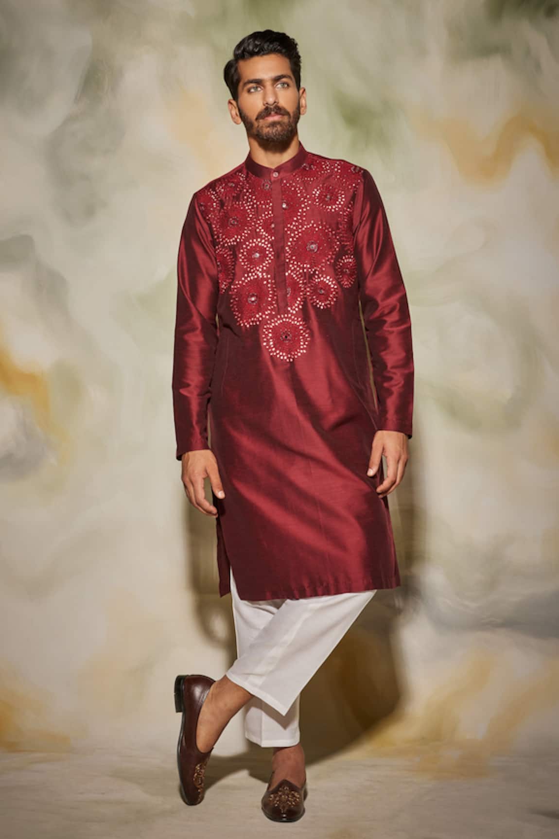 Diyarajvvir Sunray Embroidered Kurta 