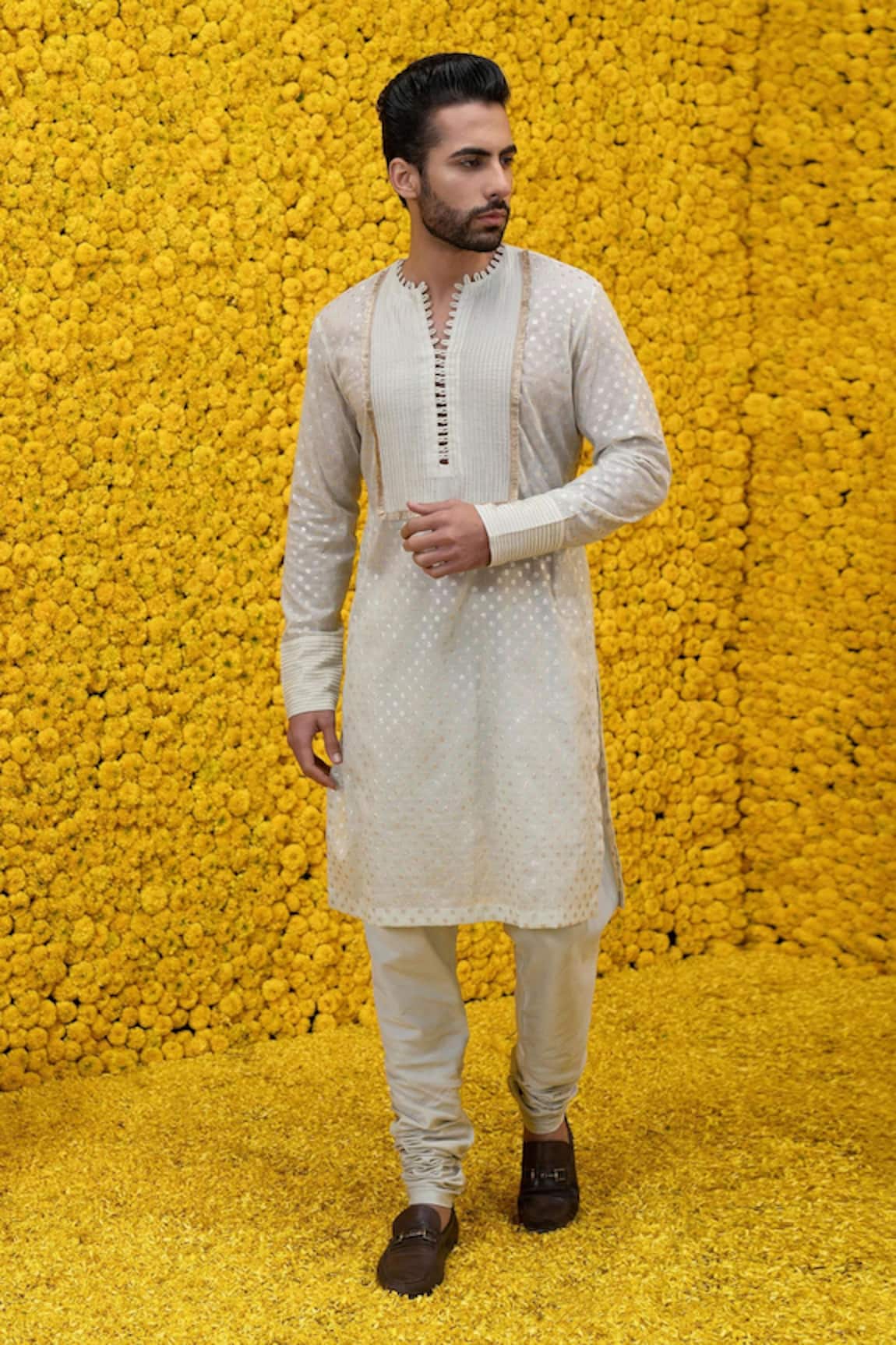 Mahima Mahajan Raziq Banarasi Chanderi Kurta Set 