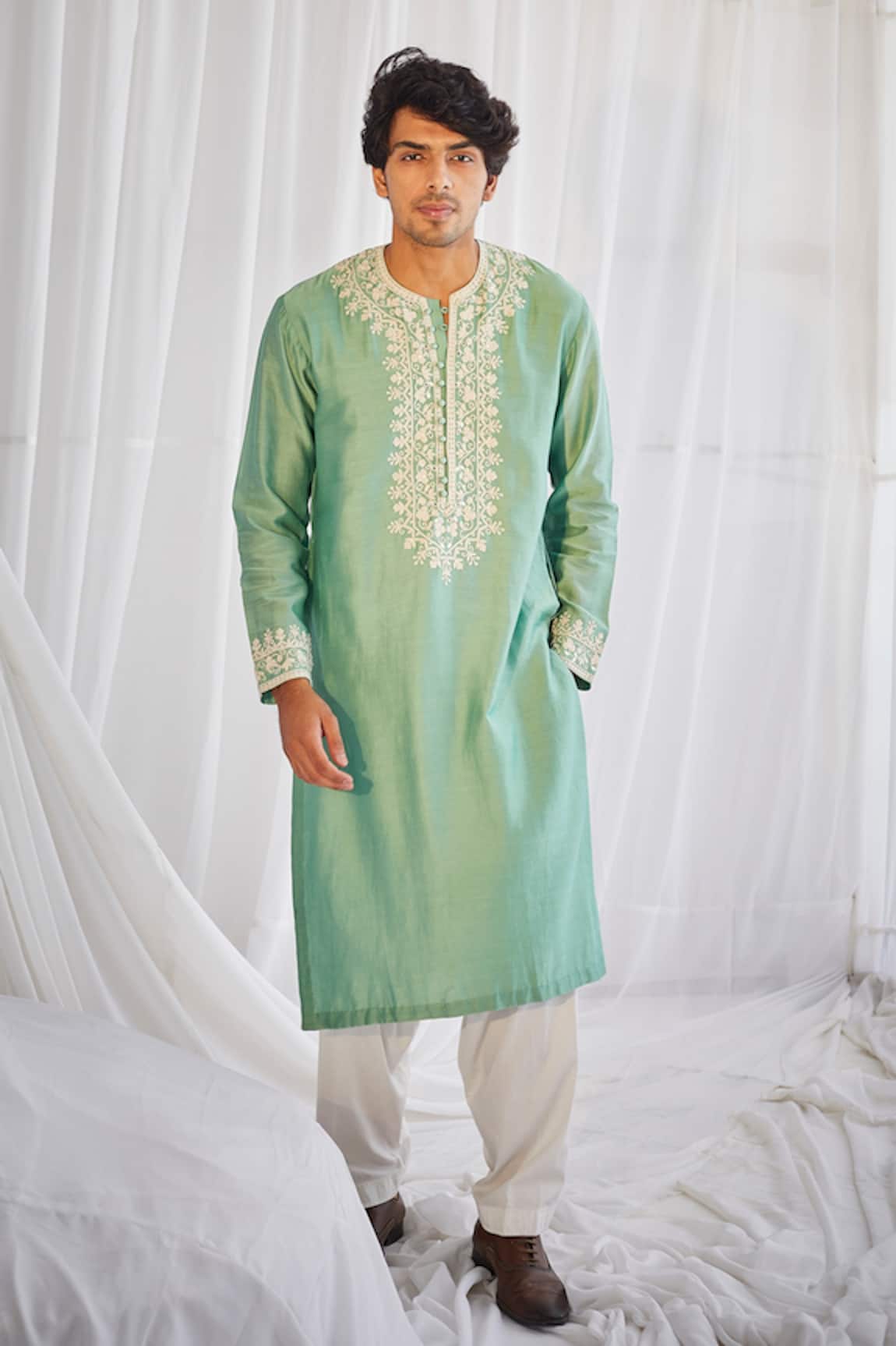 Twenty Nine Silk Chanderi Embroidered Kurta Set 