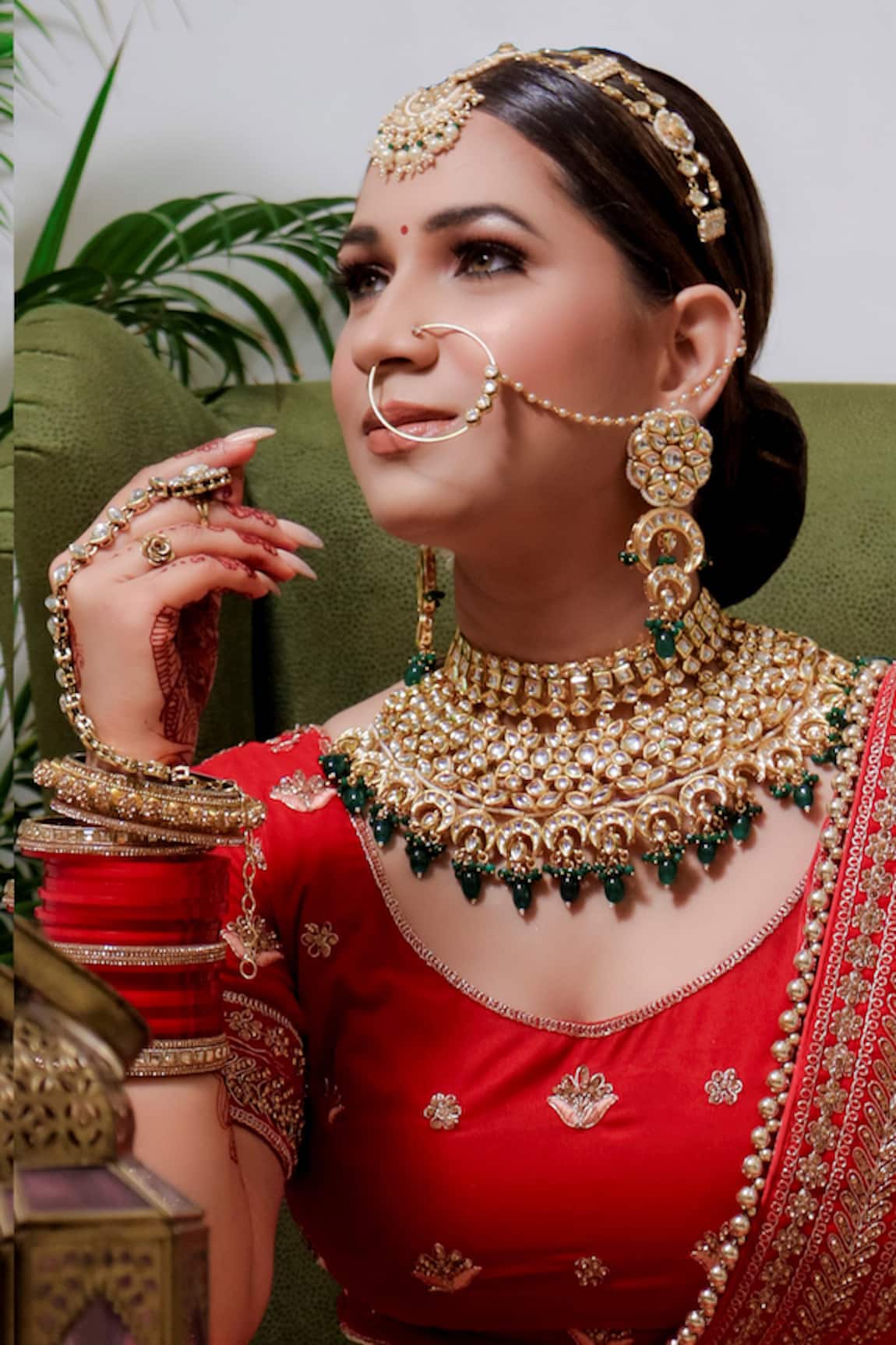 Minaki Kundan Choker Set