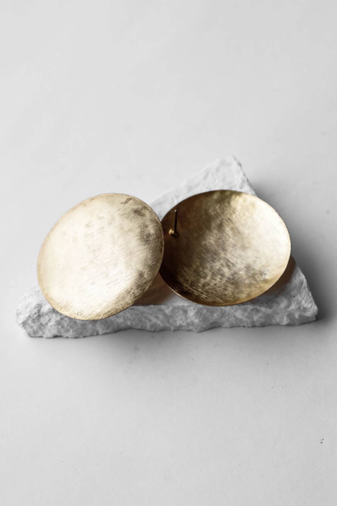 DE'Anma Circular Studs