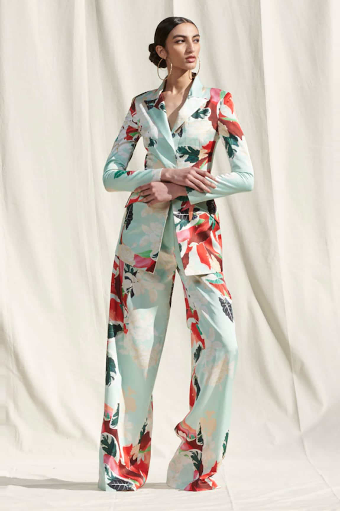 Mandira Wirk Resort Floral Print Blazer & Pant Set 