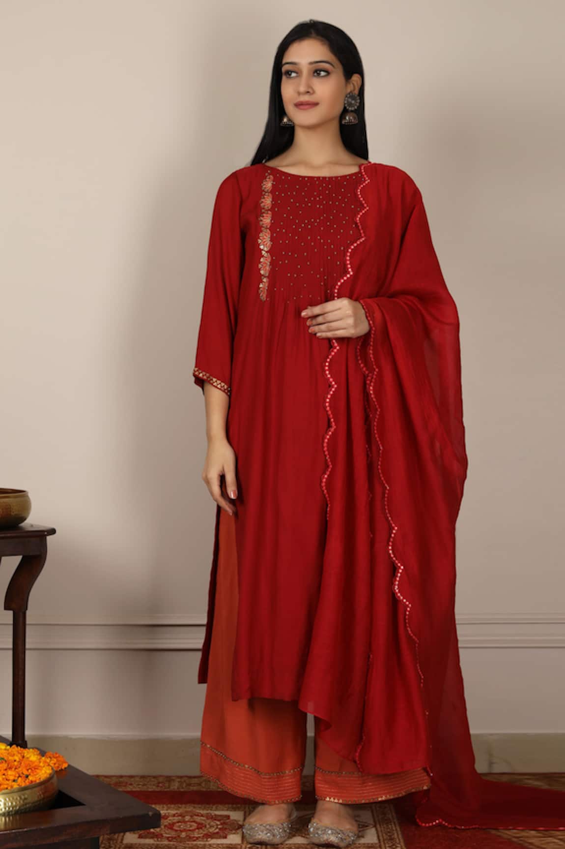 Pouli Pret Embroidered Kurta Set 