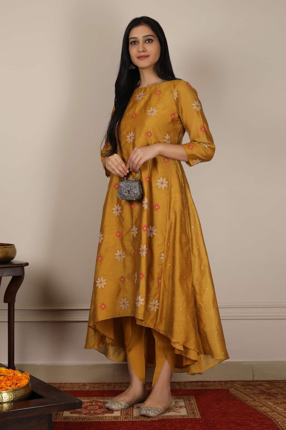 Pouli Pret Chanderi Embroidered Kurta & Dhoti Pant Set 