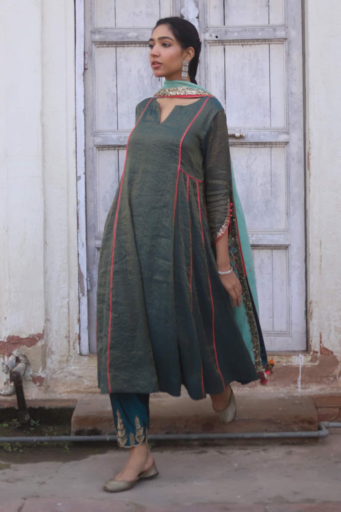 Rajiramniq Handwoven Chanderi Kurta Set 