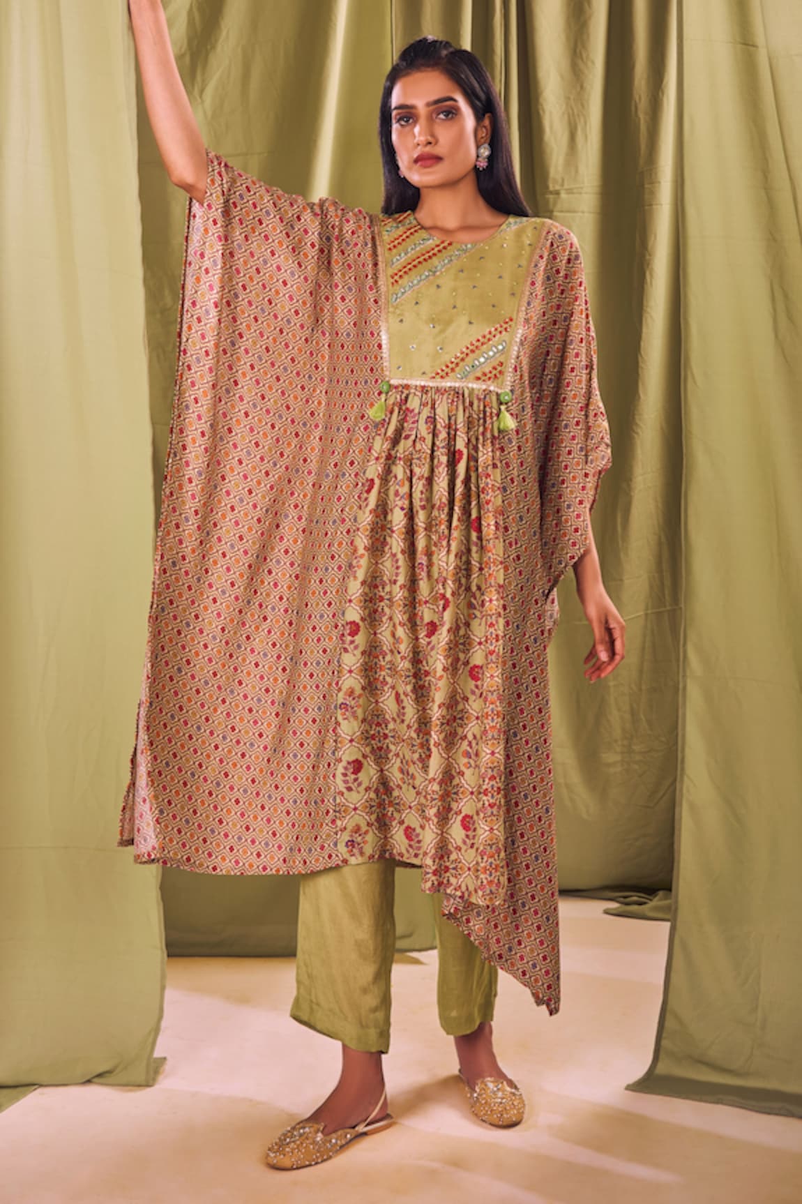 Label Ne'chi Floral Print Kaftan & Pant Set