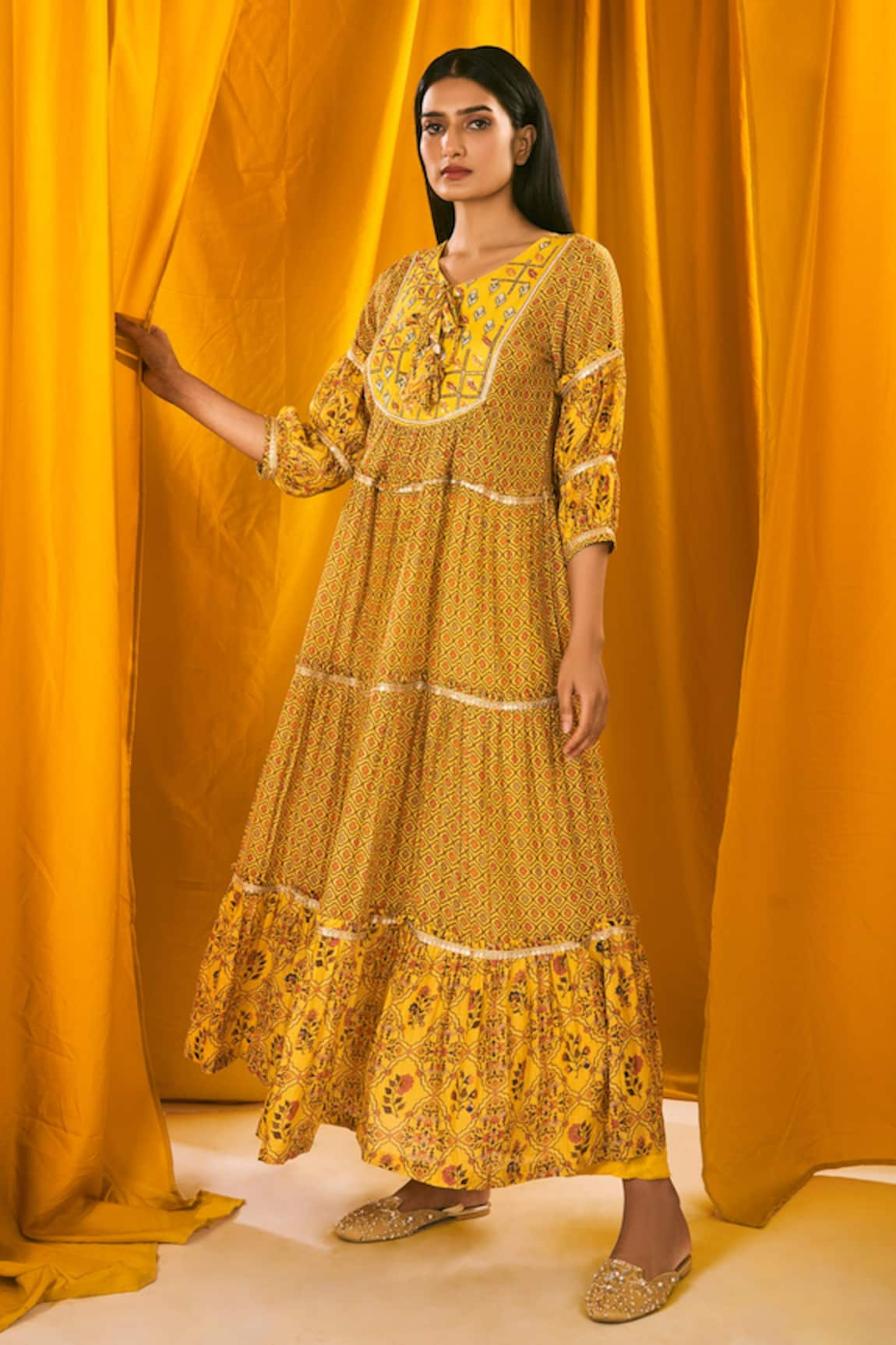 Label Ne'chi Tiered Anarkali Set