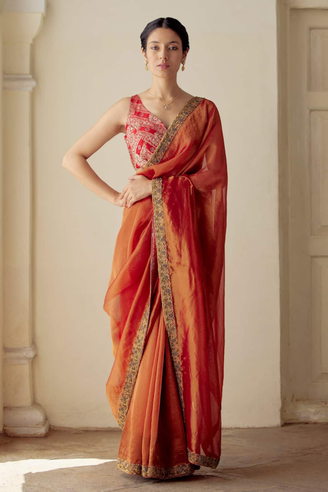 Mimamsaa Neeksha Tissue Silk Saree With Blouse