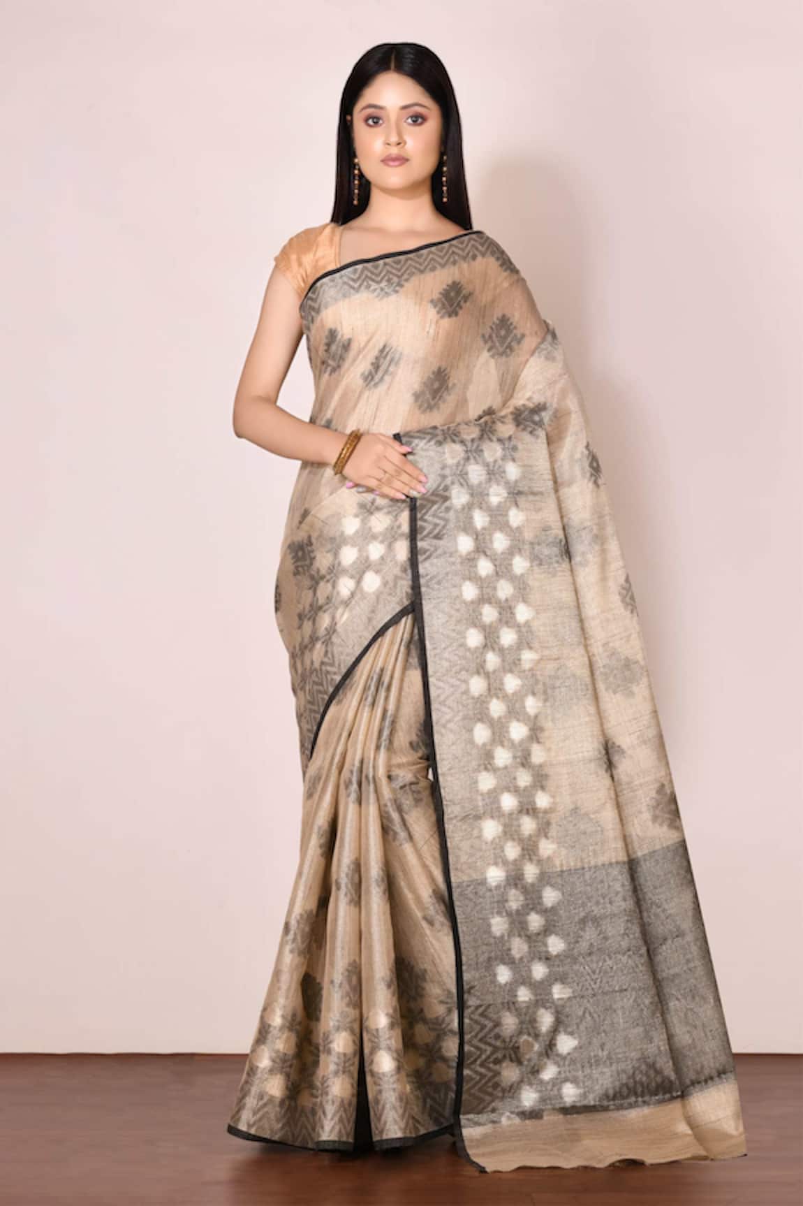 Nazaakat by Samara Singh Banarasi Tissue Silk Saree