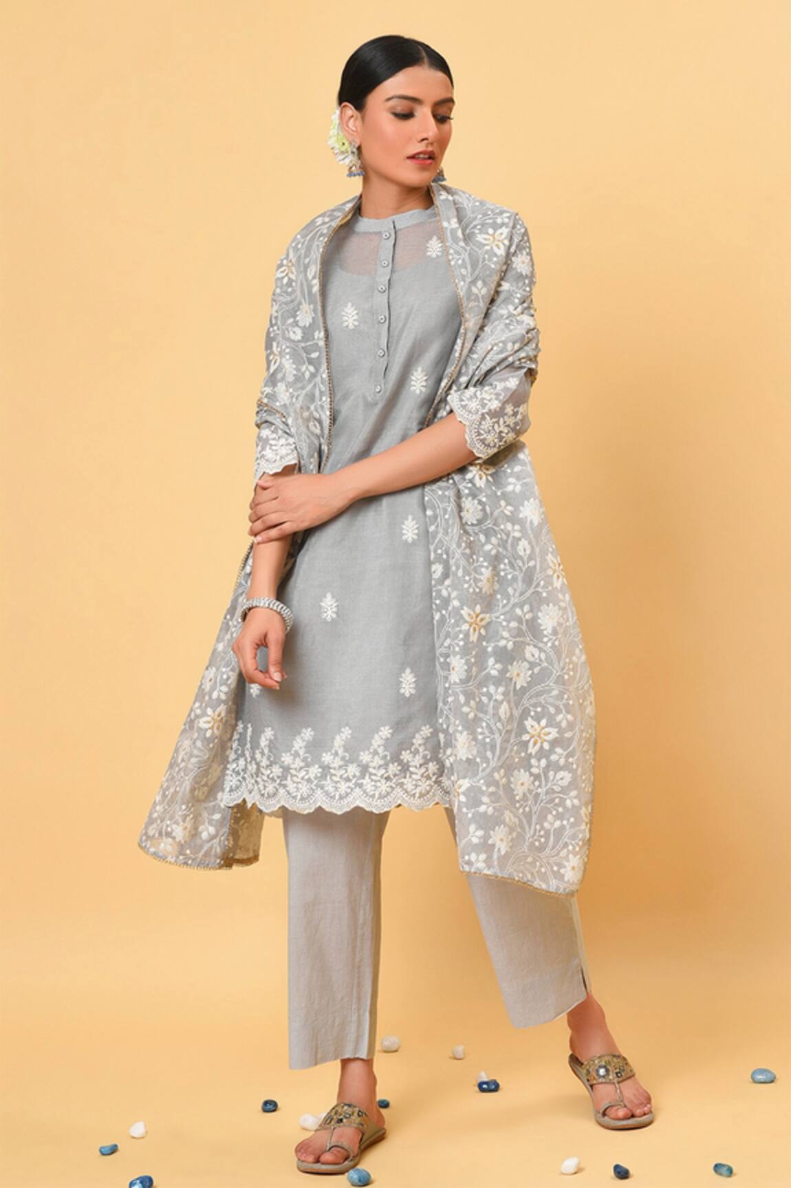 NUHH Embroidered Kurta Set 