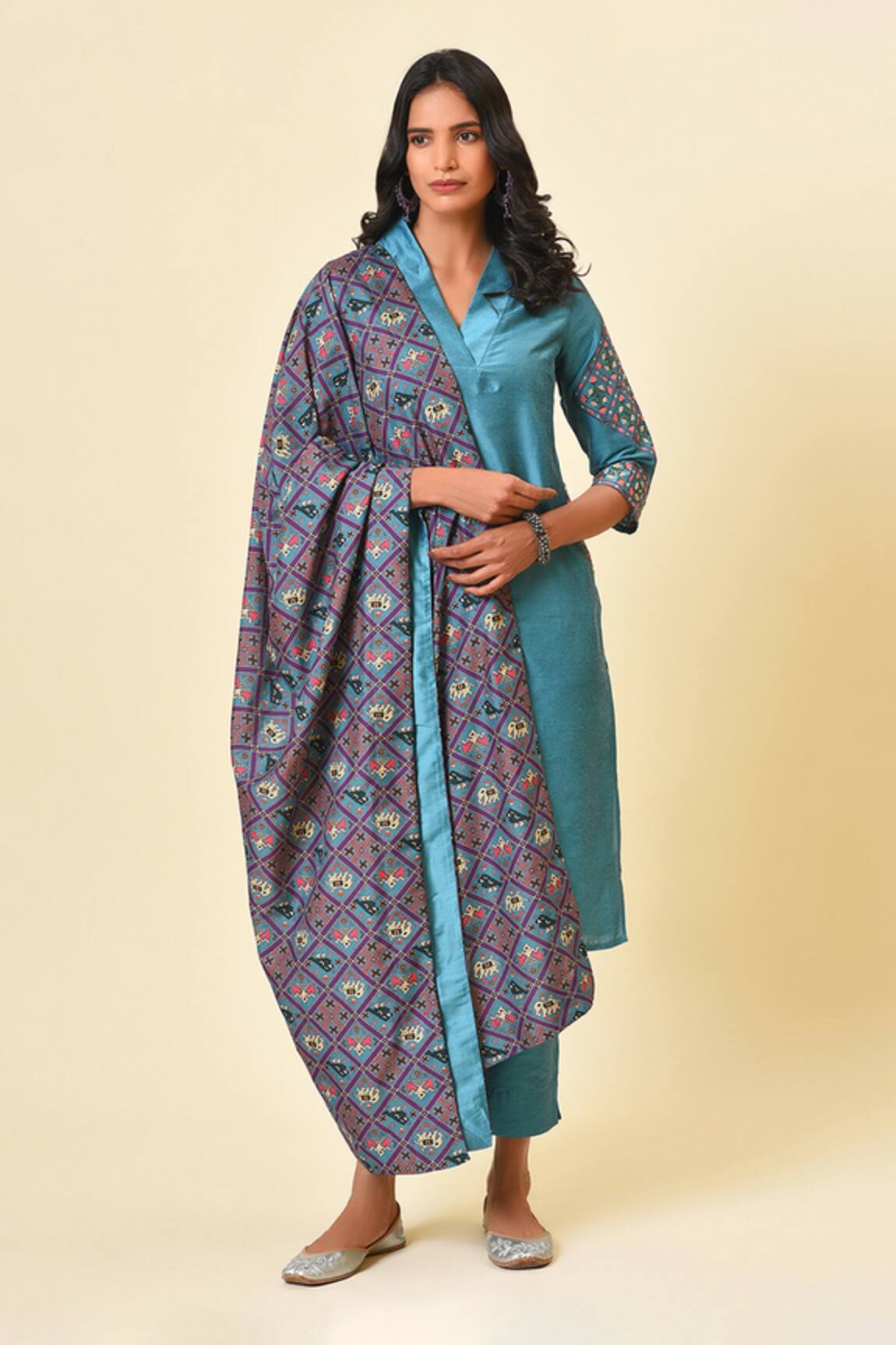 NUHH Embroidered Kurta Set 