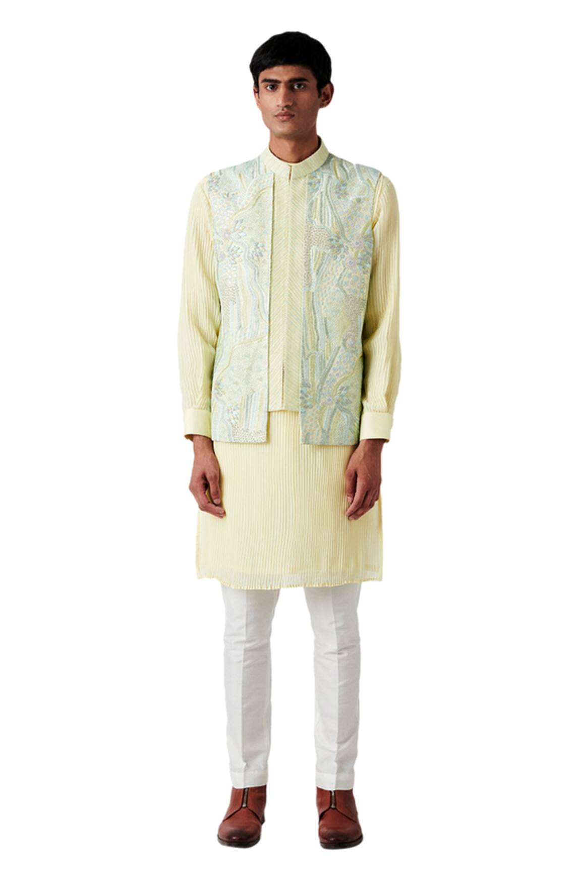 Amaare Embroidered Bundi & Kurta Set