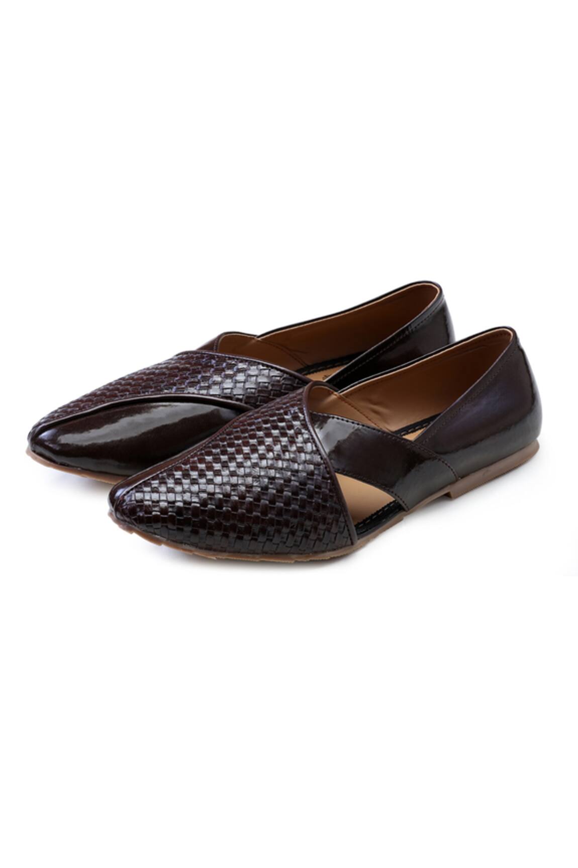 Kora By Nilesh Mitesh Handcrafted Sandals