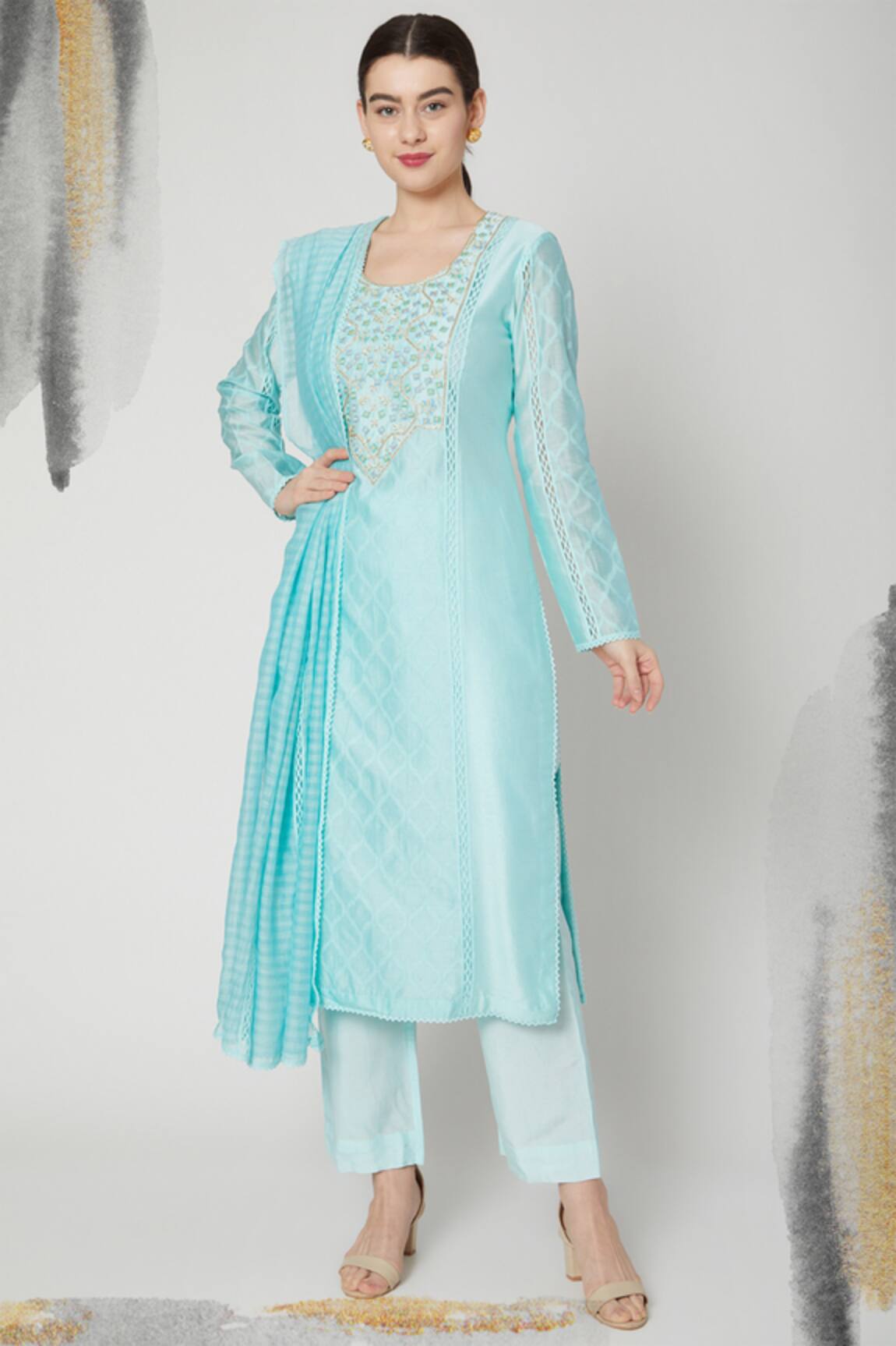 Nadima Saqib Chanderi Silk Embroidered Kurta Set