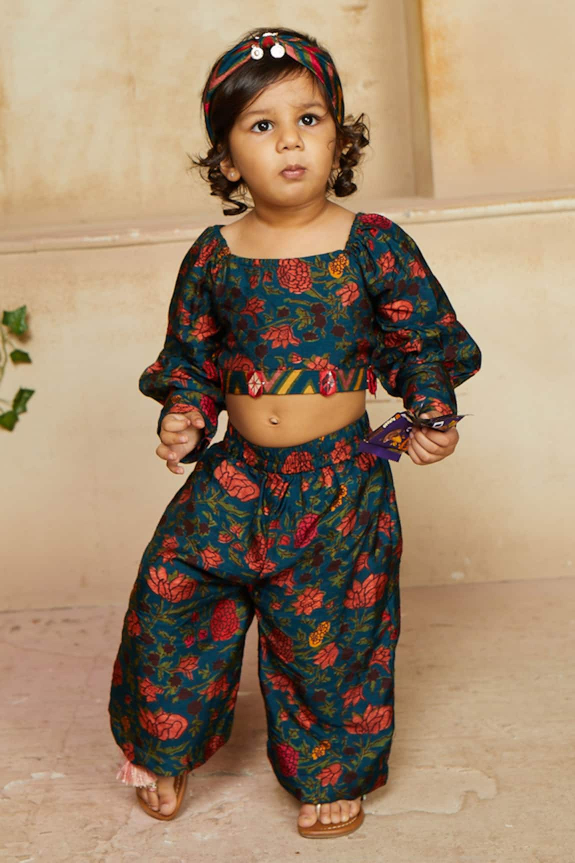 Label Ne'chi Printed Pant Set