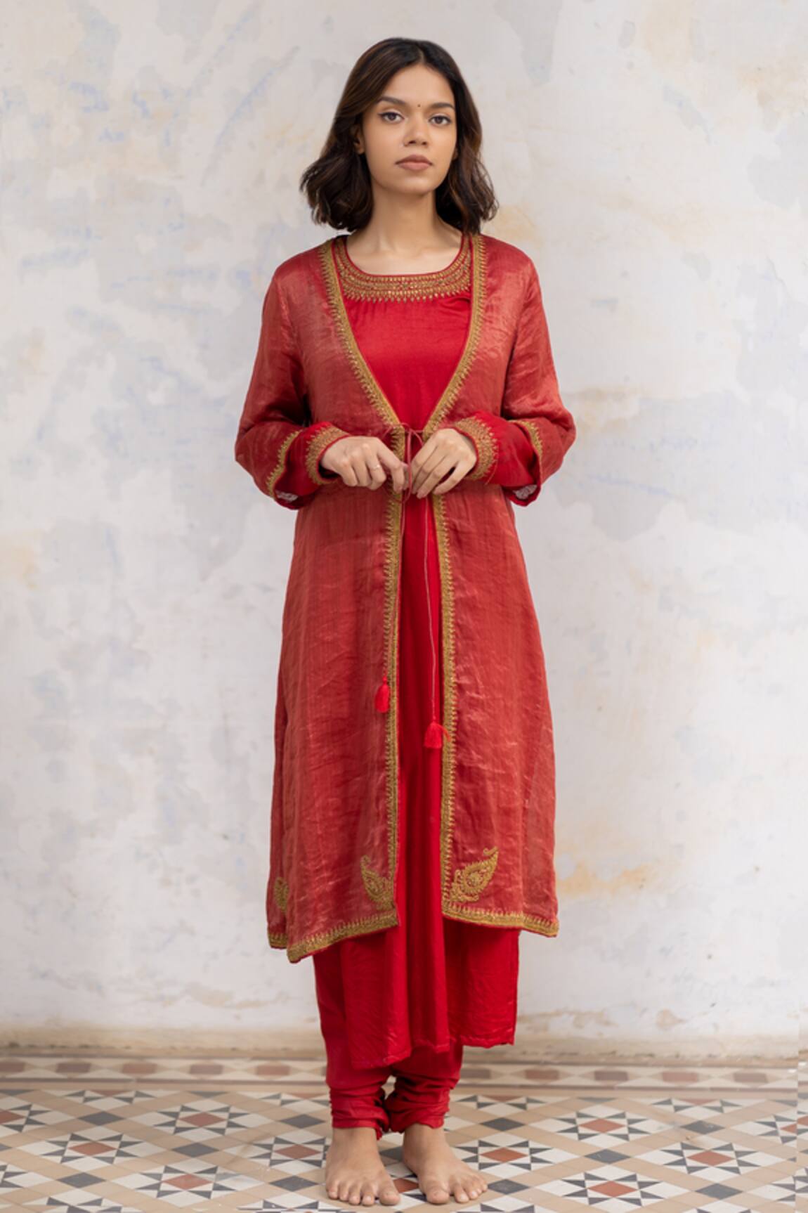 Nirjara Nur Handwoven Silk Tissue Choga