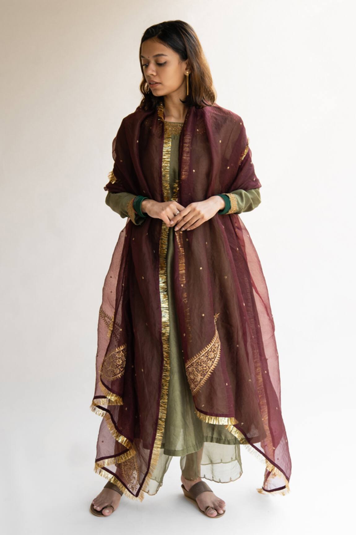 Nirjara Ambi Sitara Dupatta 