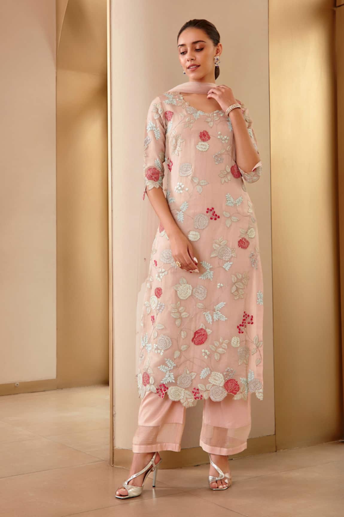 Osaa By Adarsh Floral Embroidered Kurta Pant Set 