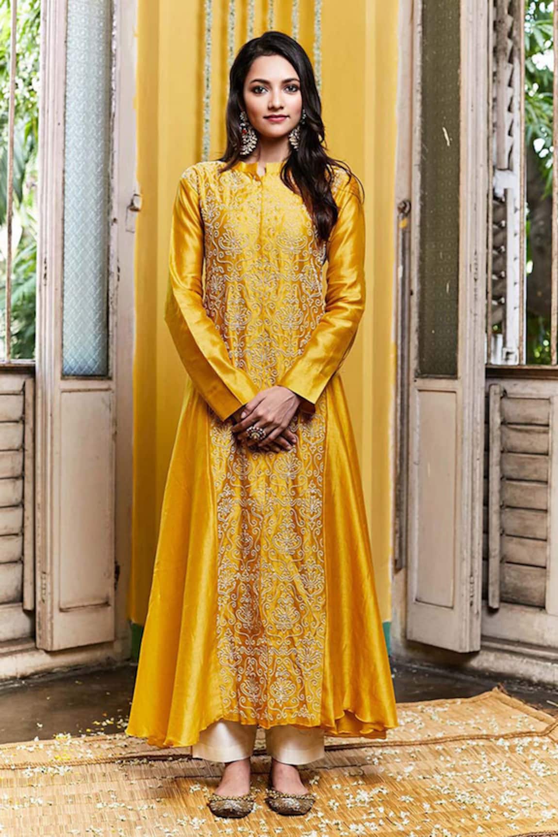 Pink City By Sarika Embroidered Silk Chanderi Kurta 