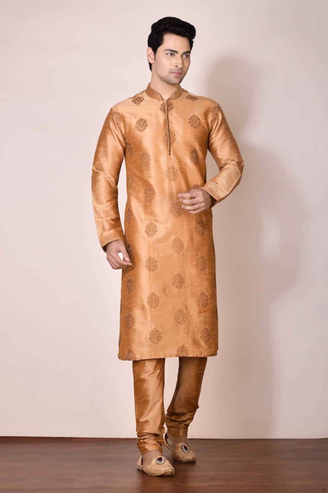 Arihant Rai Sinha Embroidered Kurta Set