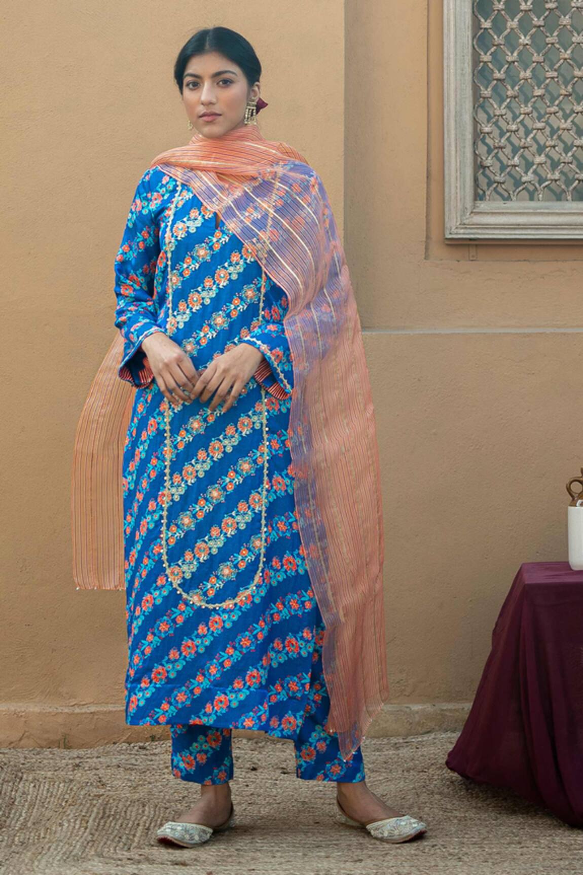 Pita Nila Printed Kurta Set