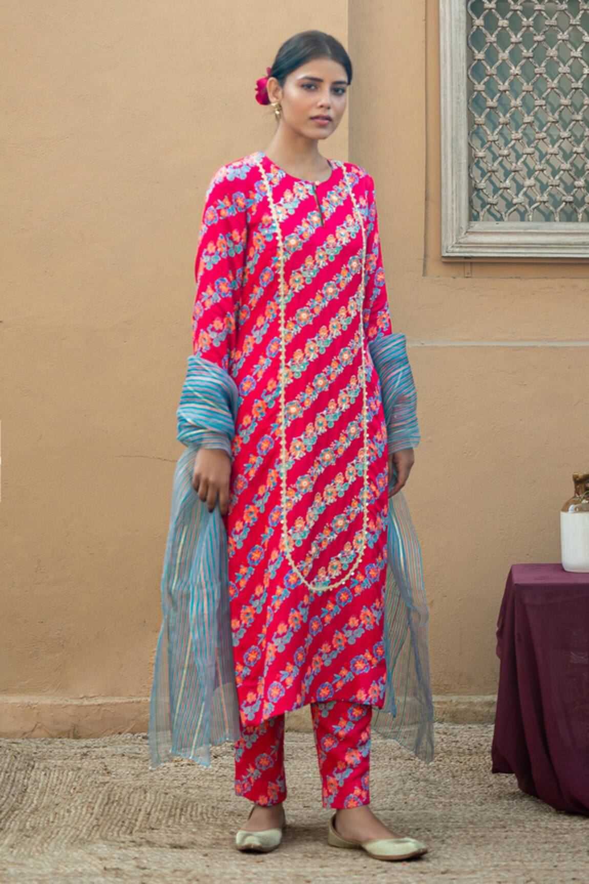 Pita Nila Printed Kurta Set