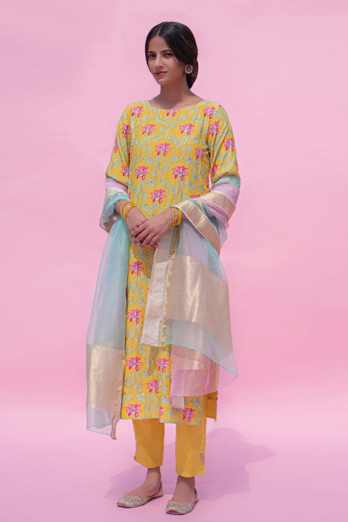 Pita Nila Printed Kurta Set