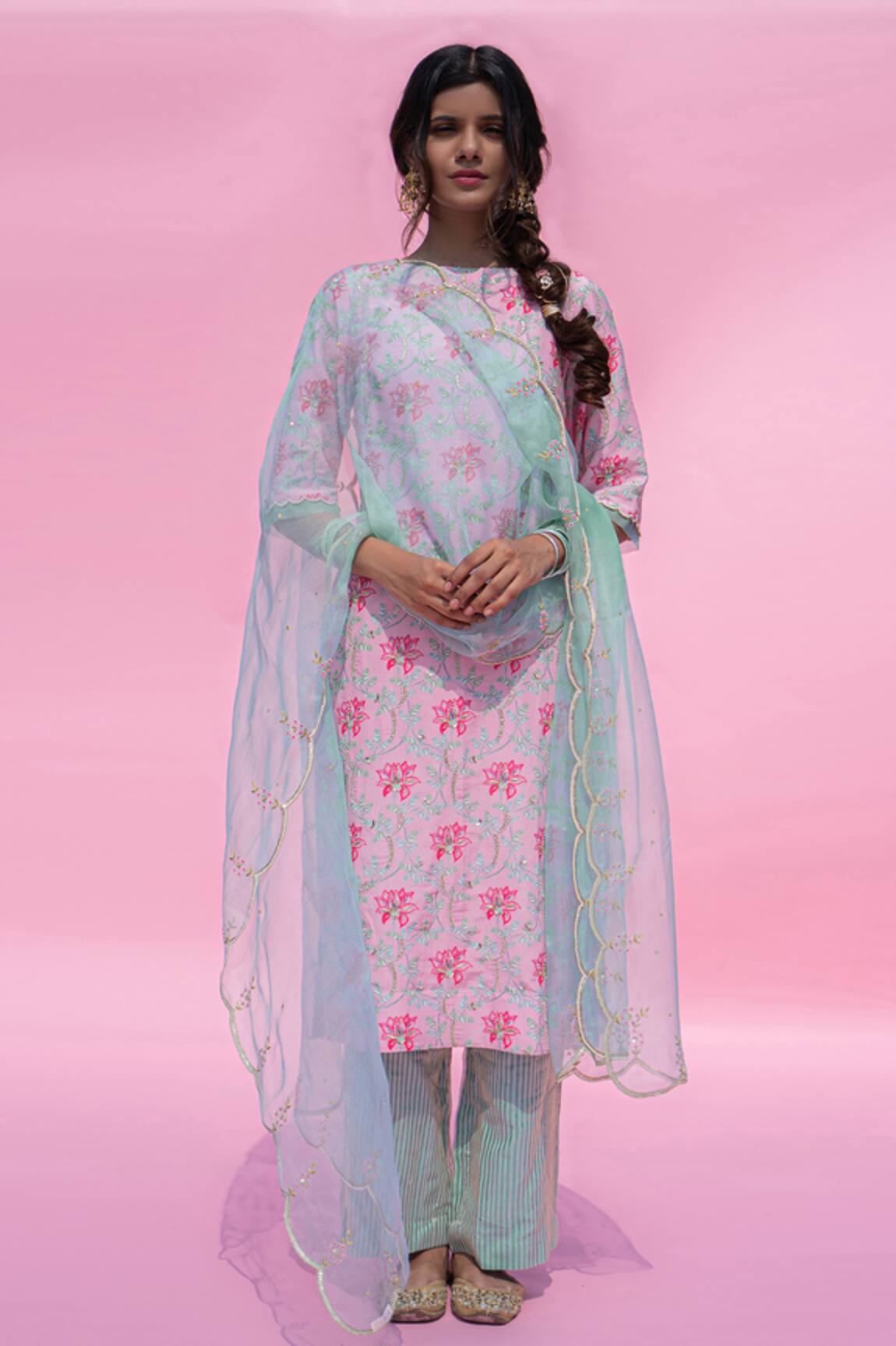 Pita Nila Printed Kurta Set