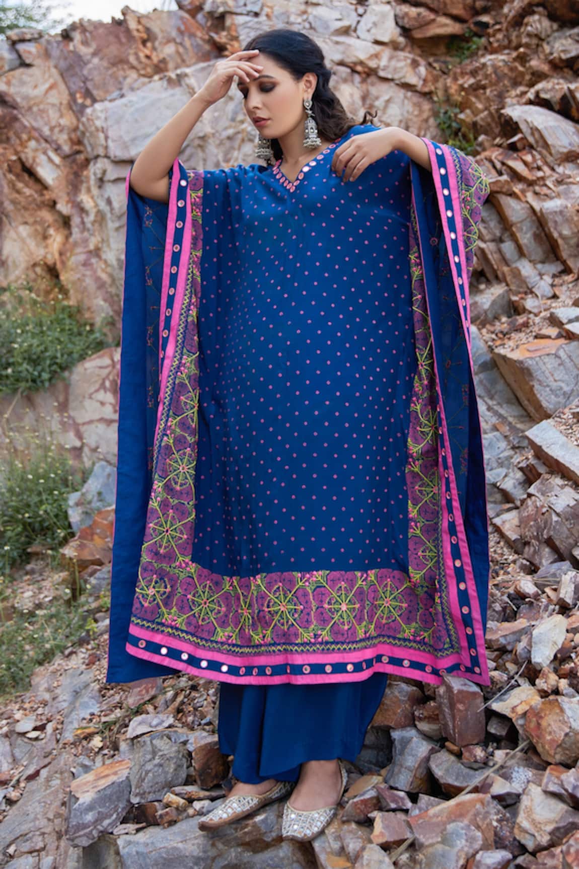 Pooja Rajgarhia Gupta Printed Kaftan Set 