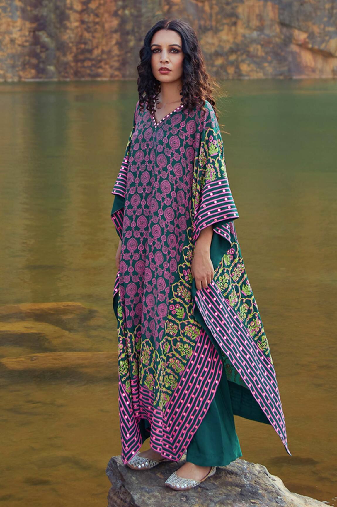 Pooja Rajgarhia Gupta Printed Kaftan Set 