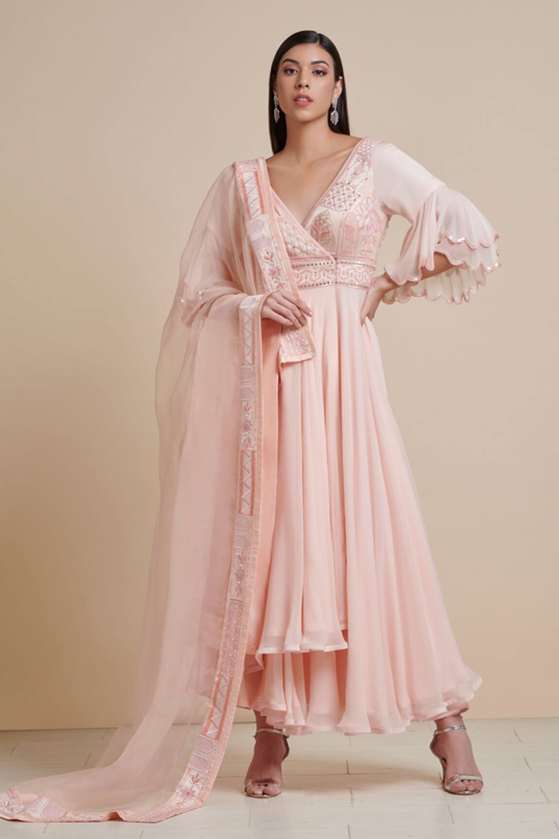 Parul | Vivek Embellished Kurta & Pant Set