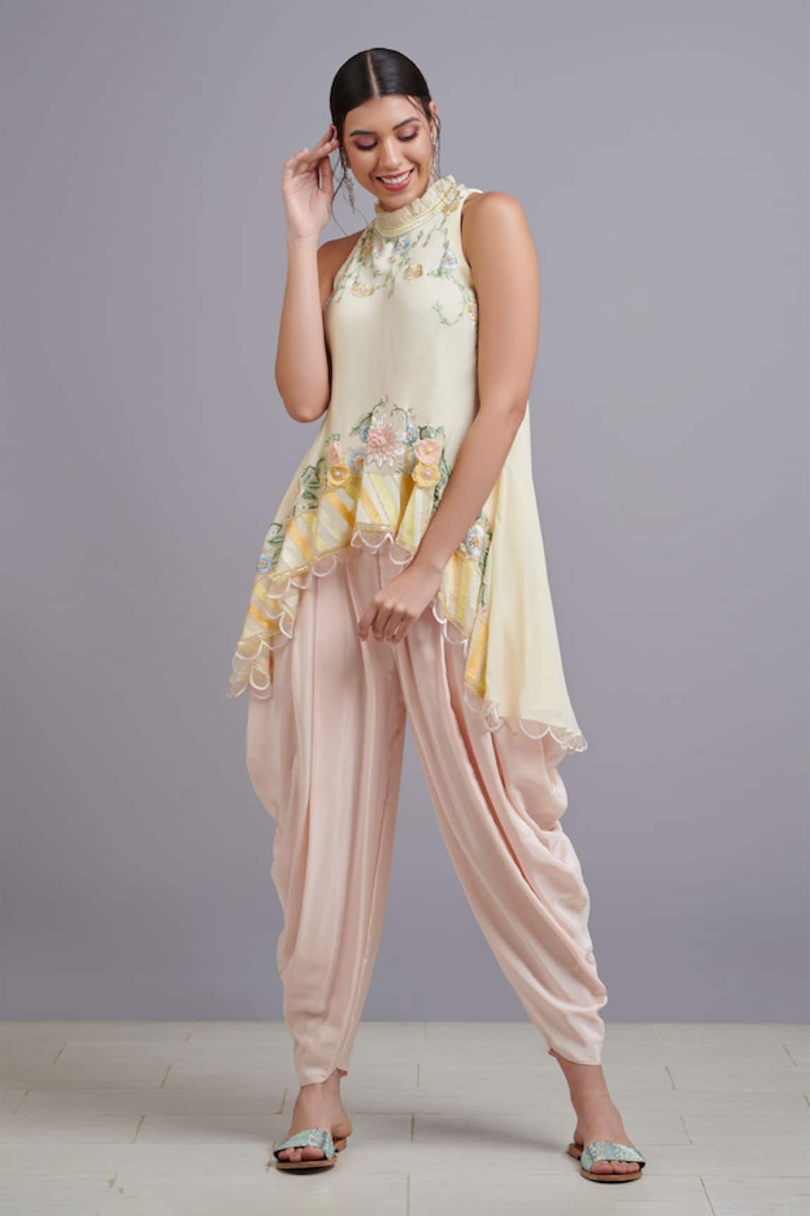 Parul | Vivek Floral Embroidered Tunic & Dhoti Pant Set