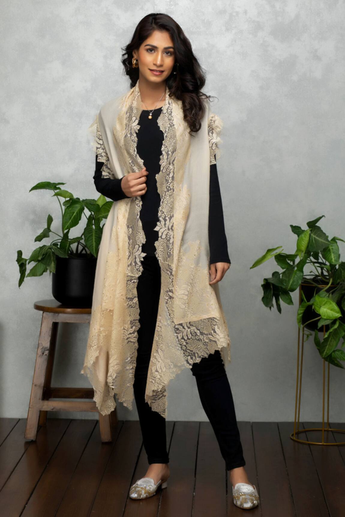 Rhe-Ana Wool Embellished Cape