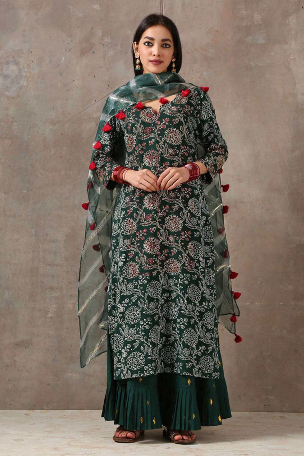 Rekha Agra Floral Print Kurta Set 