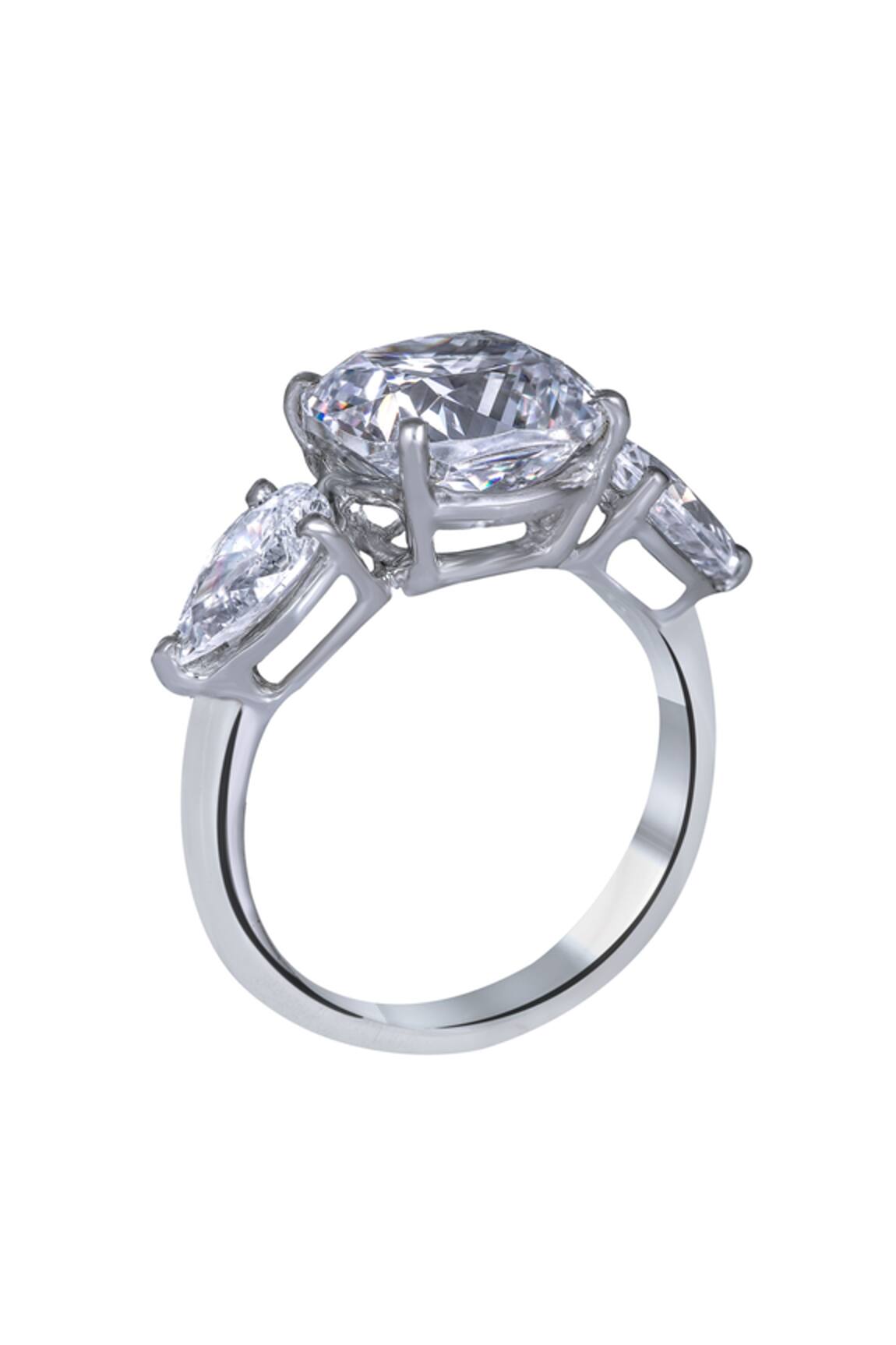 DIOSA PARIS JEWELLERY Swarovski Zirconia Ring Single pc 