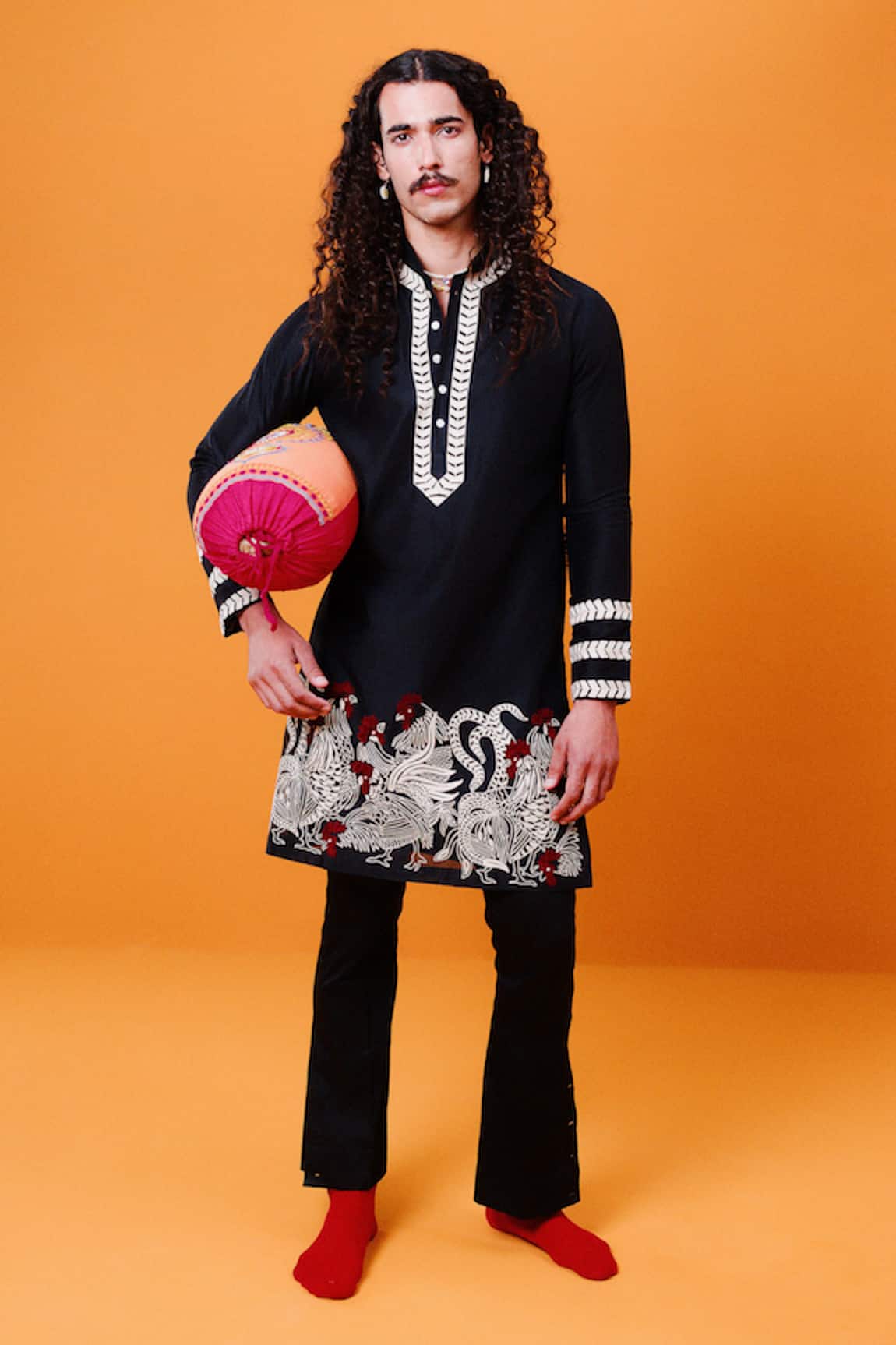 Wabi Sabi By Anshum-Ritesh Black Aari Hand Embroidered Kurta Set