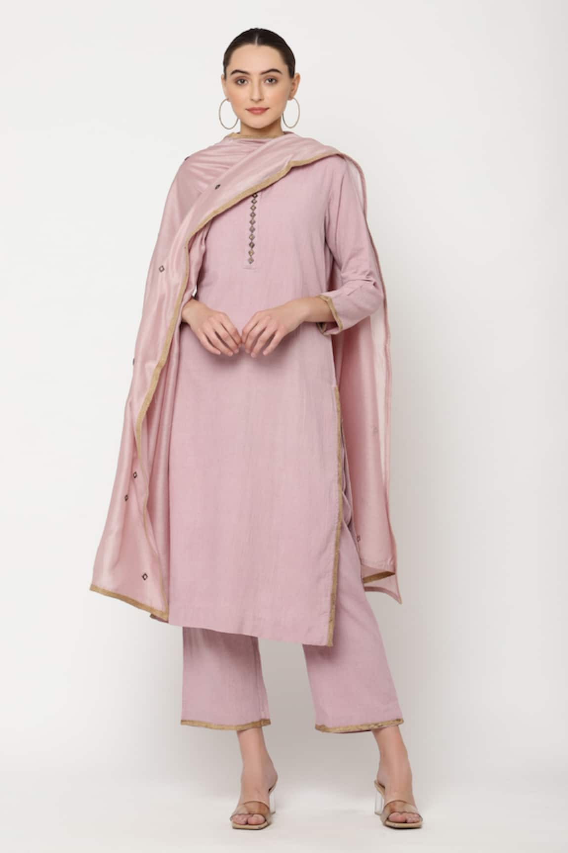 Musal Nebbiolo Embroidered Kurta Set